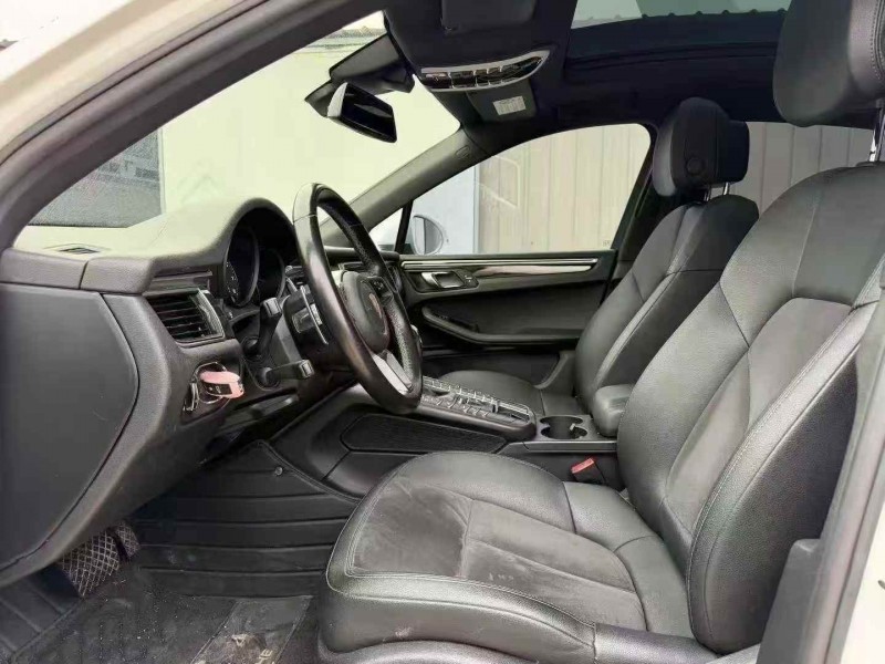 泰安17年保时捷Macan5