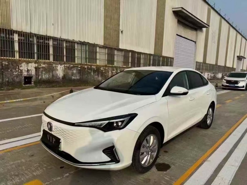 菏泽23年长安汽车逸动新能源3