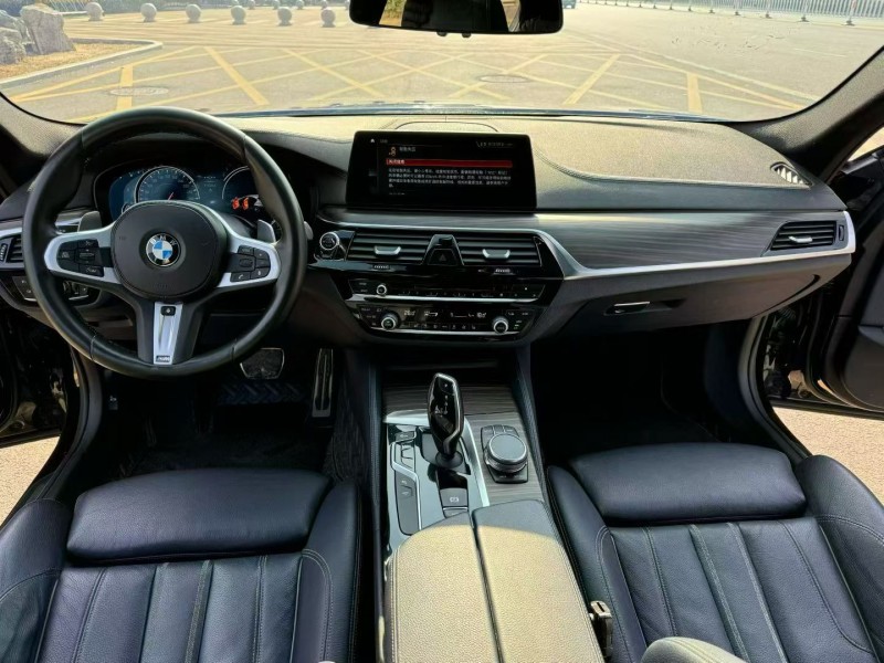 济宁18年宝马5系5