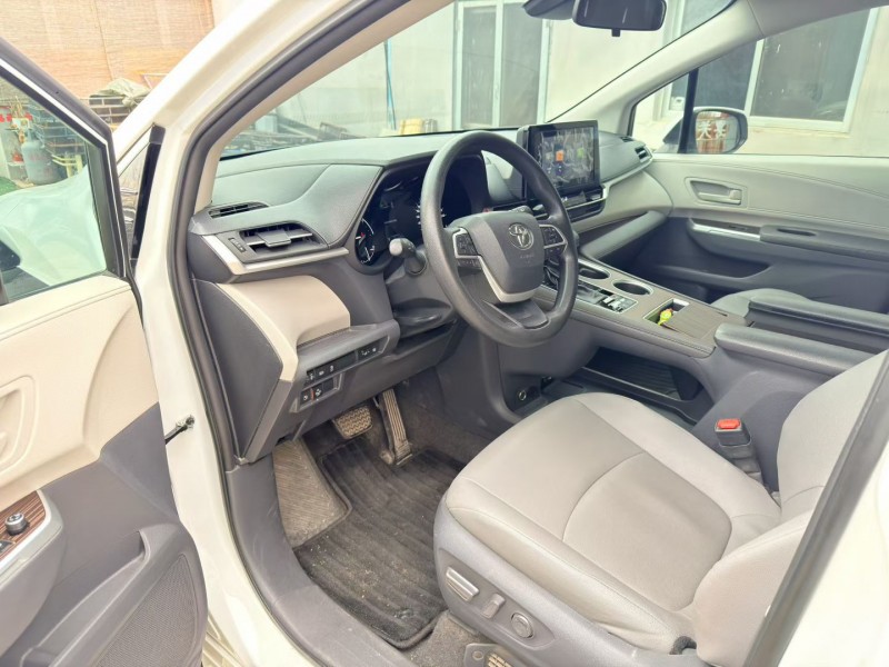 青岛24年丰田格瑞维亚4