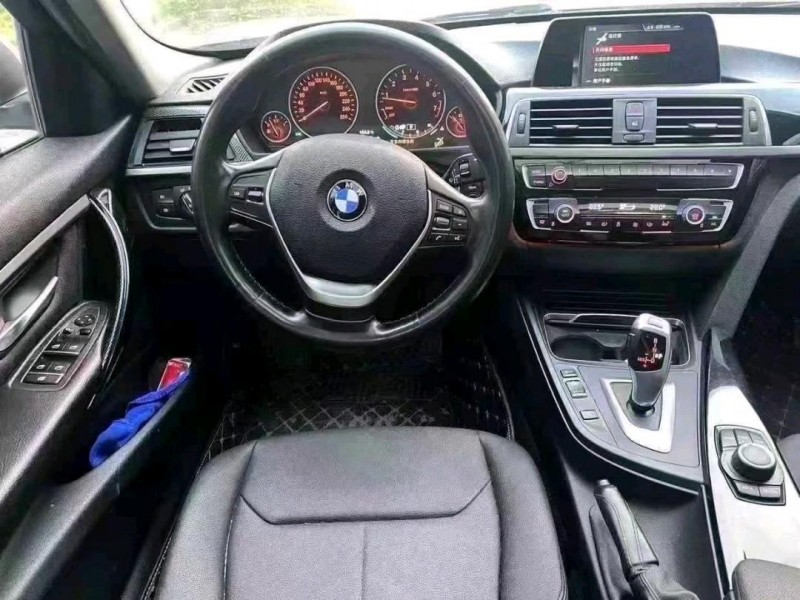 广州18年宝马3系8