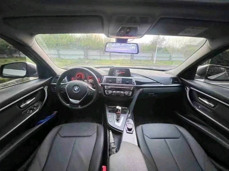 广州18年宝马3系9