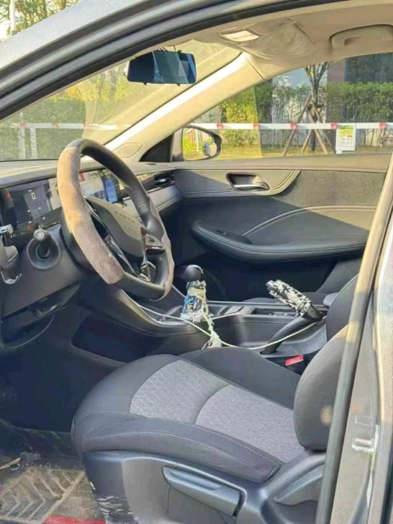 广州25年荣威i54