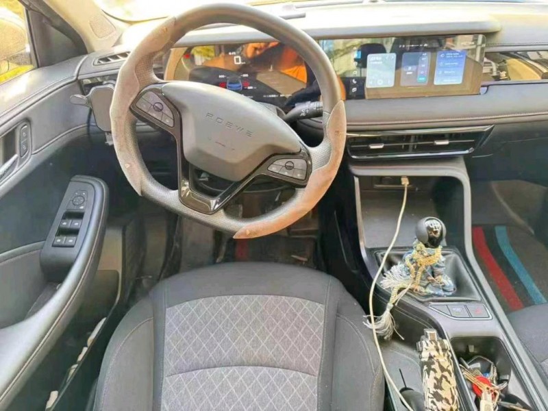 广州25年荣威i58