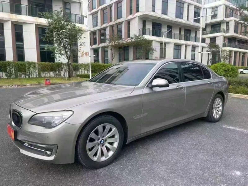 广州14年宝马7系3
