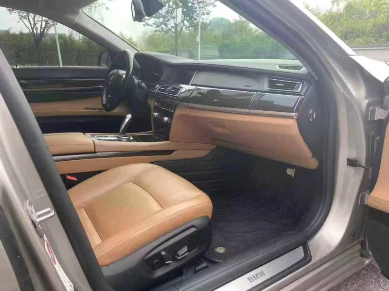 广州14年宝马7系6