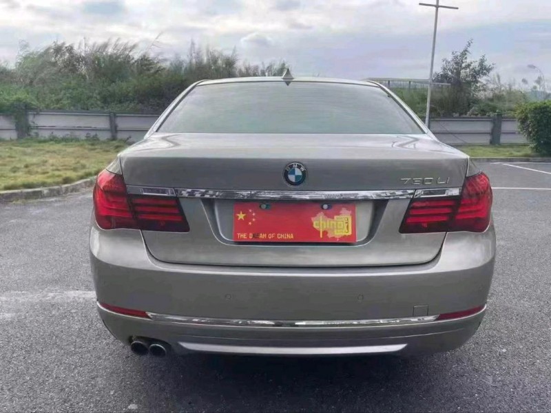 广州14年宝马7系7