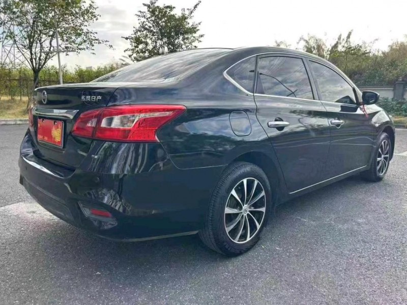 广州19年日产轩逸8