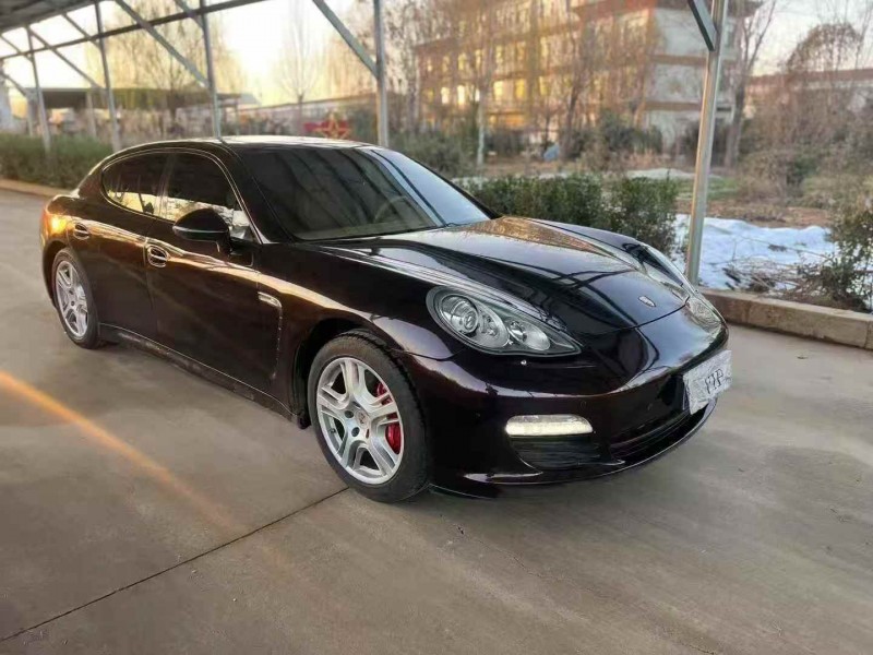 枣庄13年保时捷帕拉梅拉3