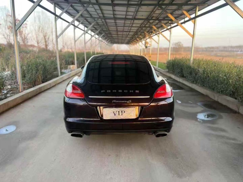 枣庄13年保时捷帕拉梅拉9