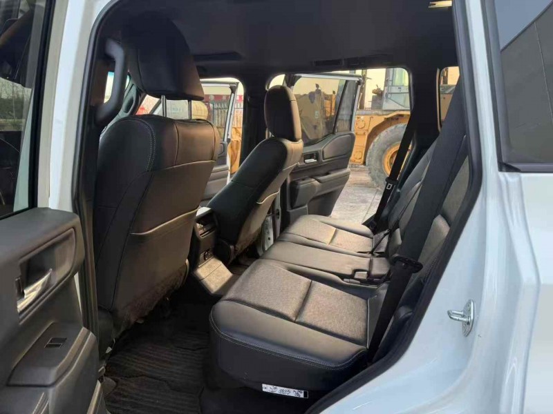 徐州25年丰田普拉多7