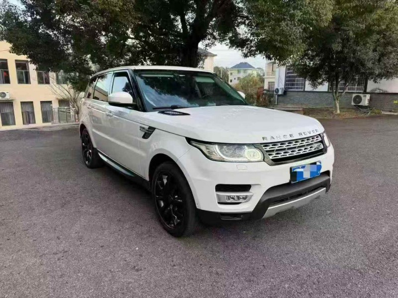 吉安19年路虎揽胜运动3