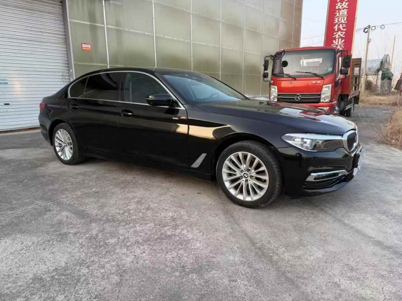 徐州19年宝马5系3