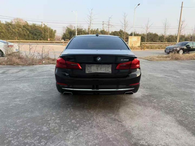 徐州19年宝马5系9