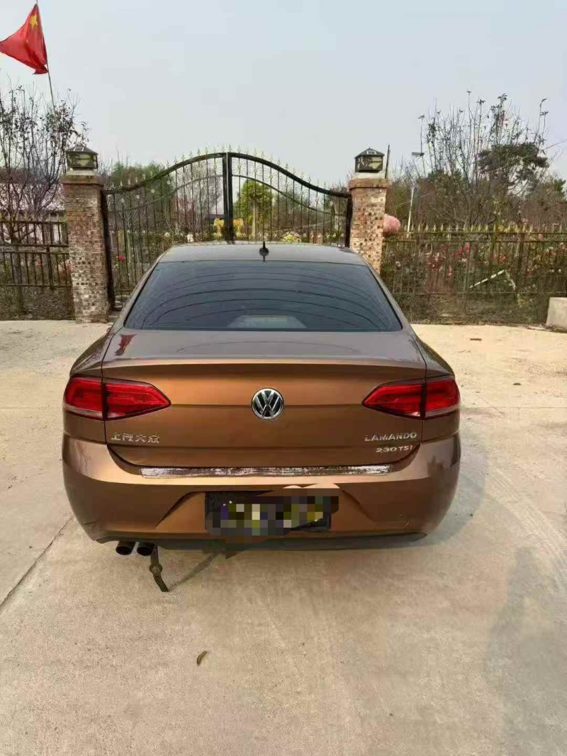 青岛15年大众凌渡9