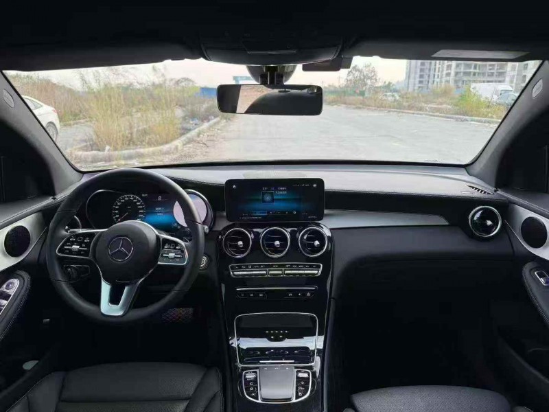 鹰潭23年奔驰GLC5