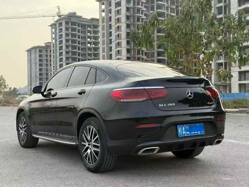 鹰潭23年奔驰GLC9