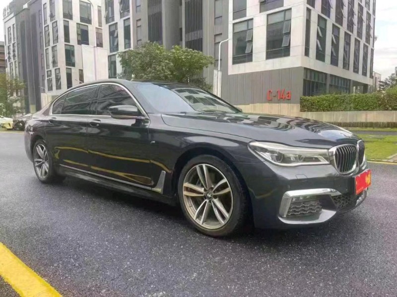 广州17年宝马7系2