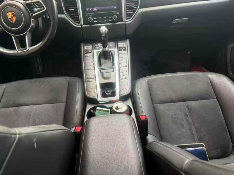 三明17年保时捷Macan2