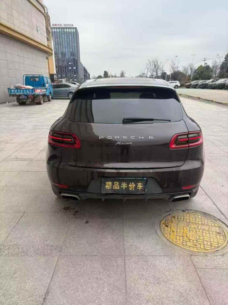 三明17年保时捷Macan4