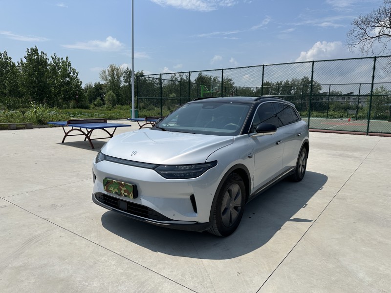 徐州22年零跑汽车C112