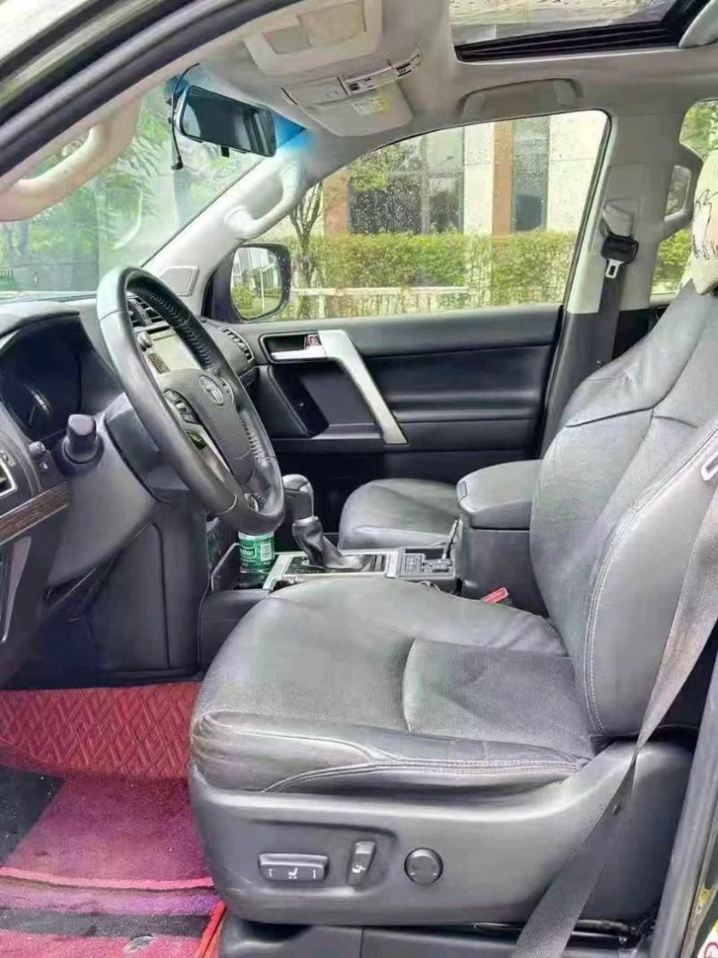 广州19年丰田普拉多5