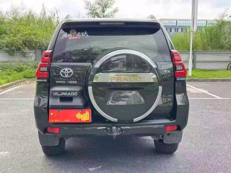 广州19年丰田普拉多7