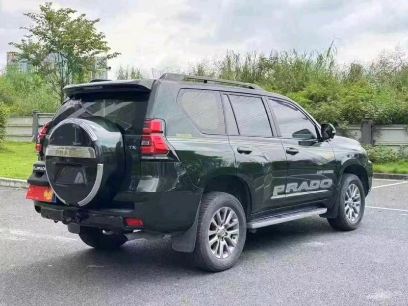 广州19年丰田普拉多8