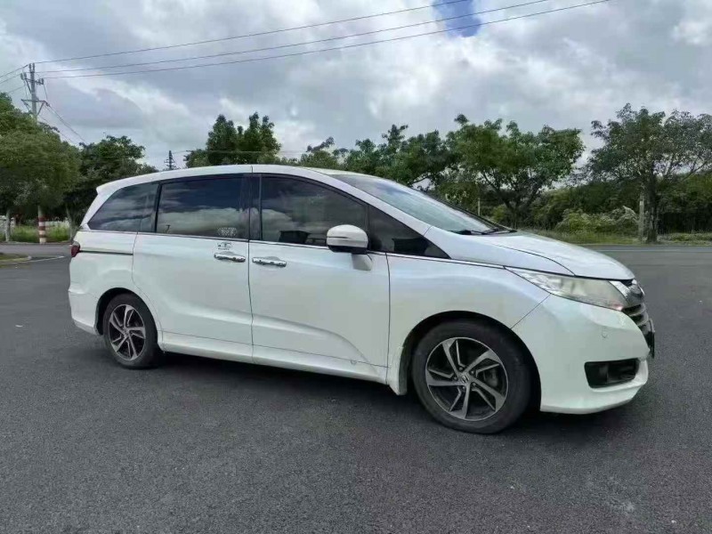 汕头17年本田奥德赛2