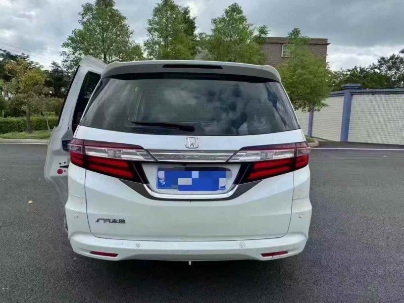 汕头17年本田奥德赛8