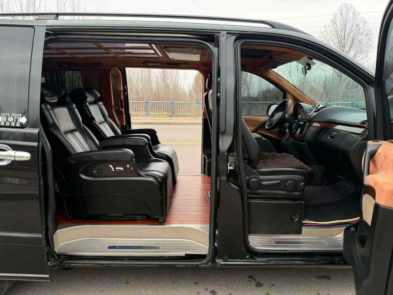 枣庄13年奔驰唯雅诺5