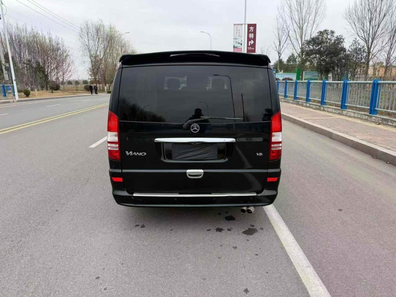 枣庄13年奔驰唯雅诺9