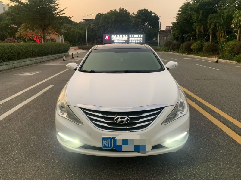 茂名15年现代索纳塔1