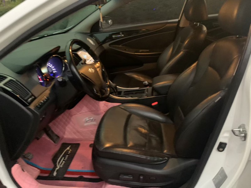 茂名15年现代索纳塔4