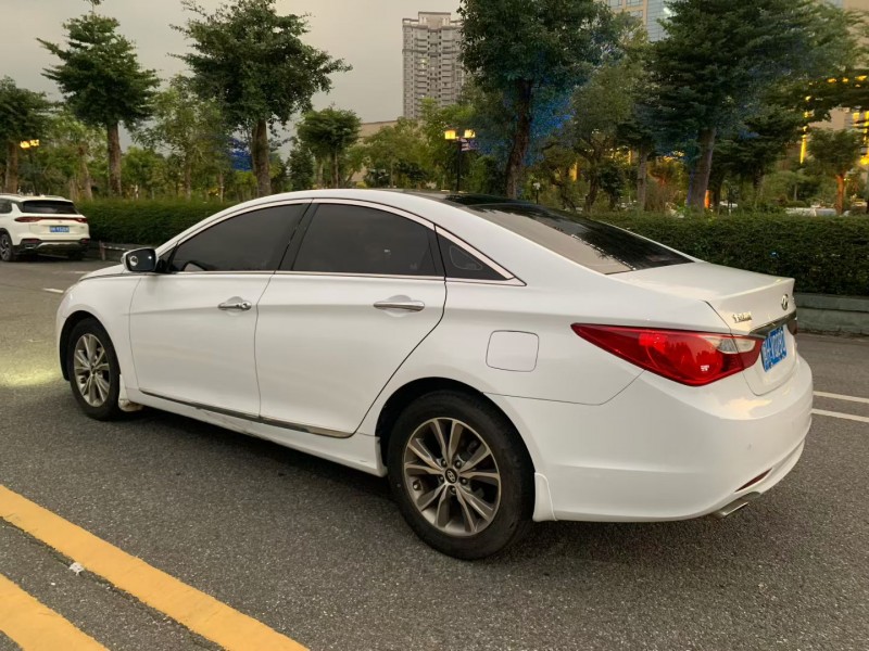 茂名15年现代索纳塔7