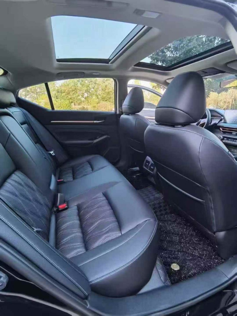 九江25年日产天籁4