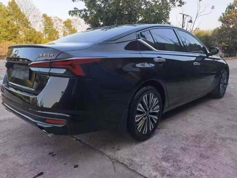 九江25年日产天籁7