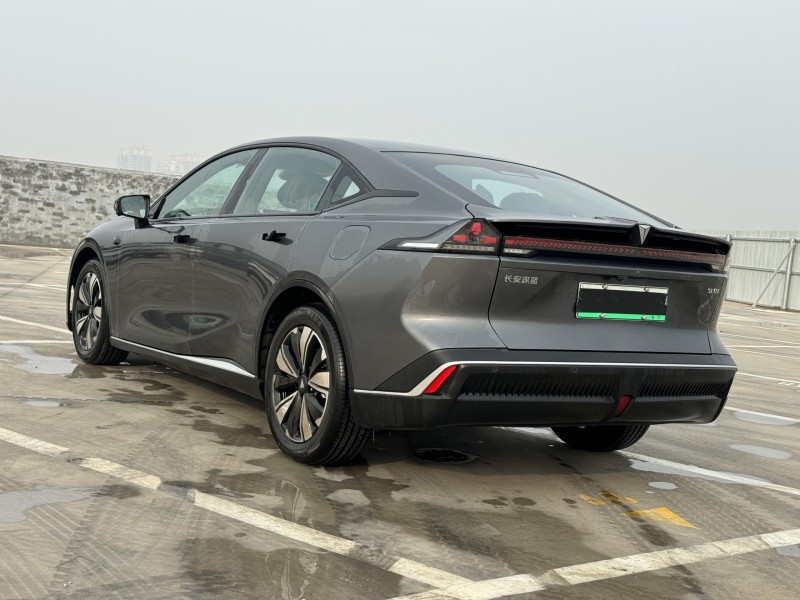 新乡25年长安汽车深蓝7