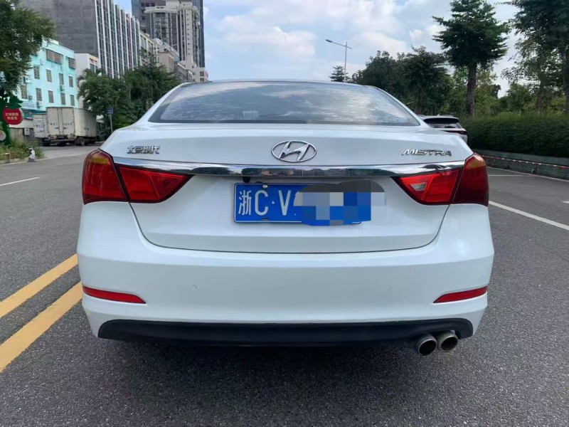 茂名16年现代名图9