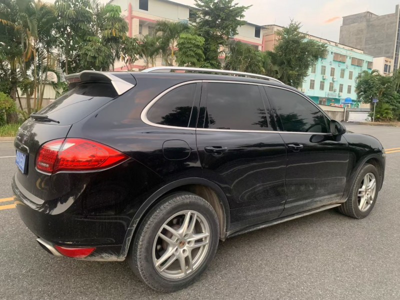 茂名14年保时捷卡宴8