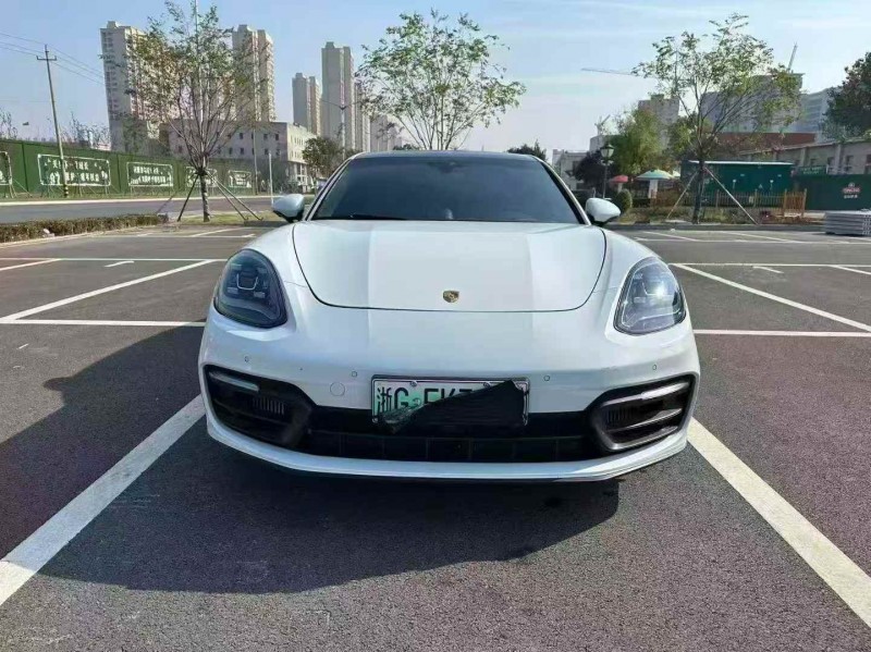 枣庄23年保时捷帕拉梅拉1