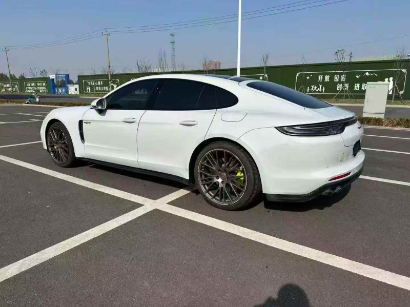 枣庄23年保时捷帕拉梅拉7