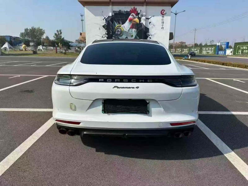 枣庄23年保时捷帕拉梅拉9