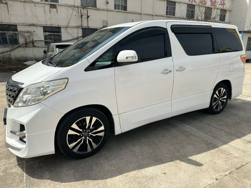 枣庄14年丰田埃尔法3