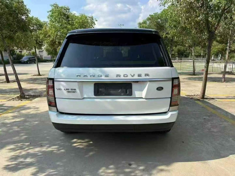 淄博16年路虎揽胜行政8