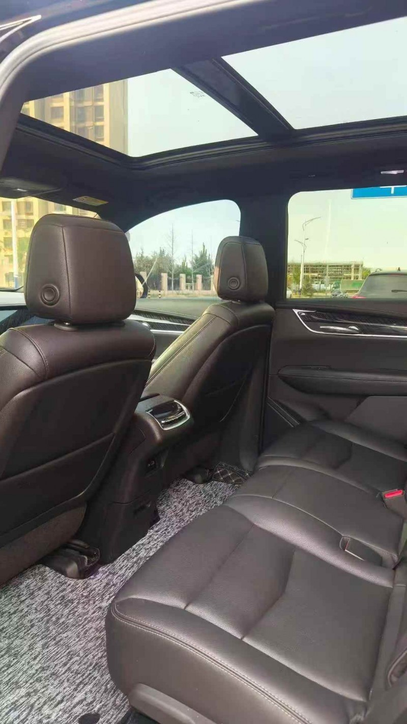 张家口22年凯迪拉克XT66