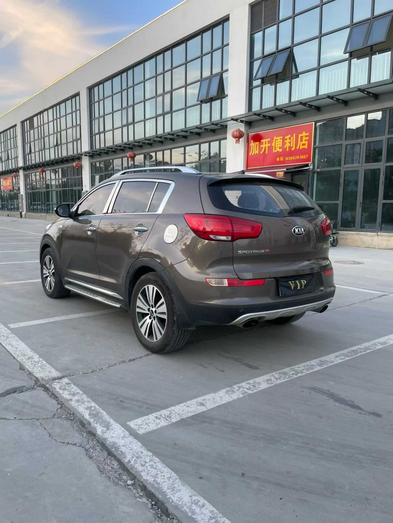 宿迁15年起亚智跑8