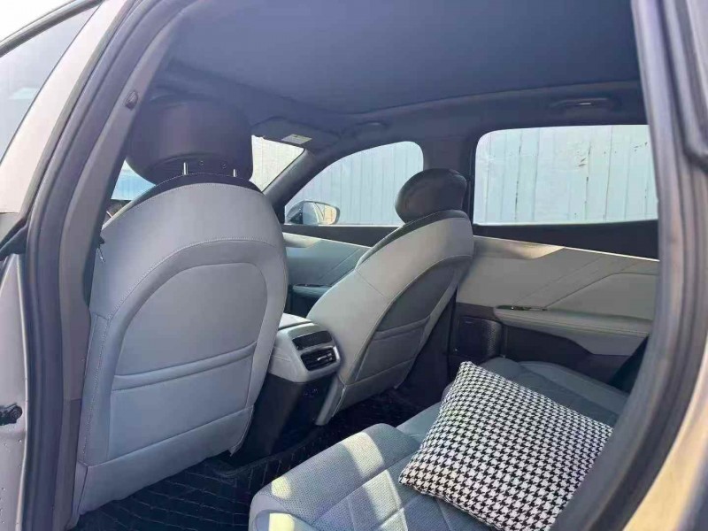 洛阳25年长安汽车深蓝5