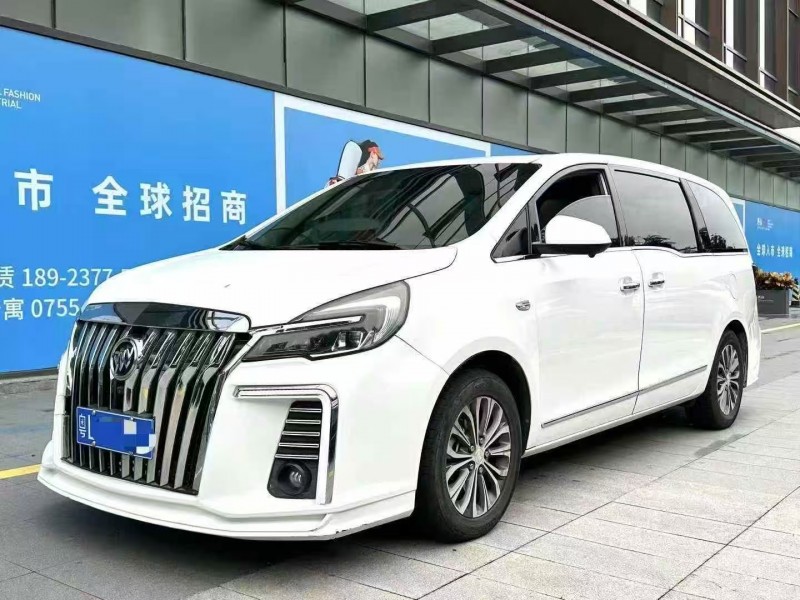 深圳21年别克GL83