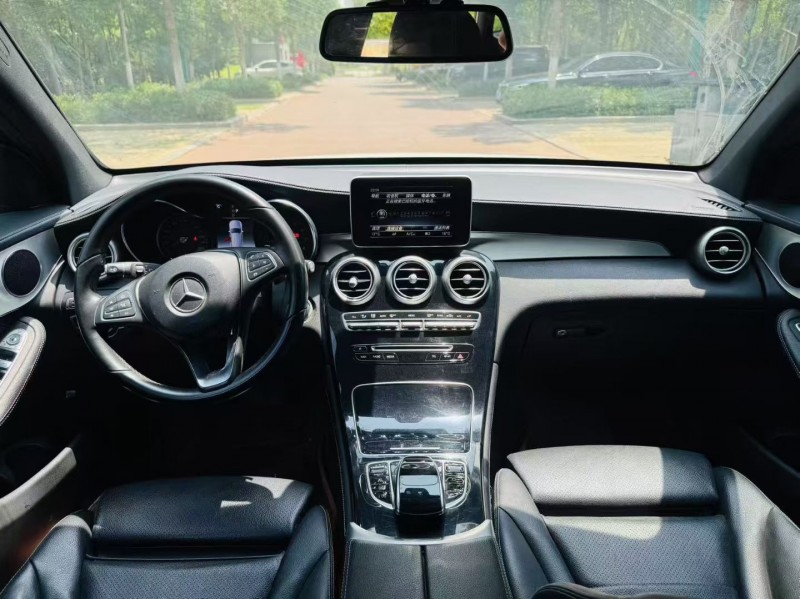 枣庄19年奔驰GLC4